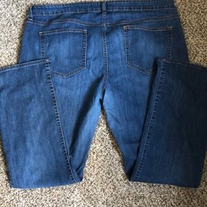 Euc size 20 old navy diva jeans. Worn once
